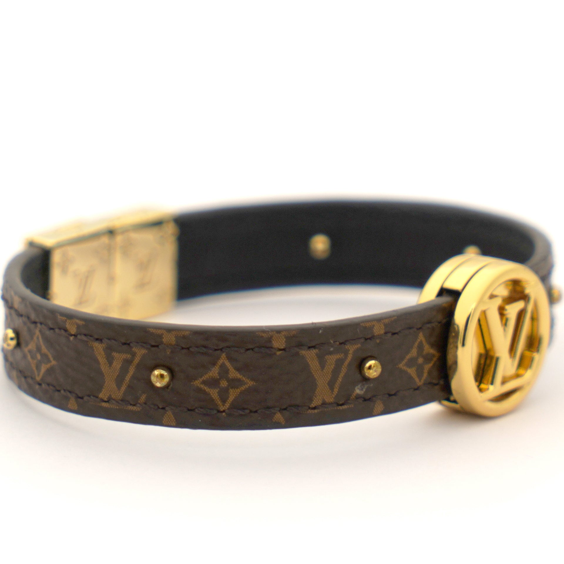 Shop Louis Vuitton Lv Circle Leather Bracelet (BRACELET LV CIRCLE