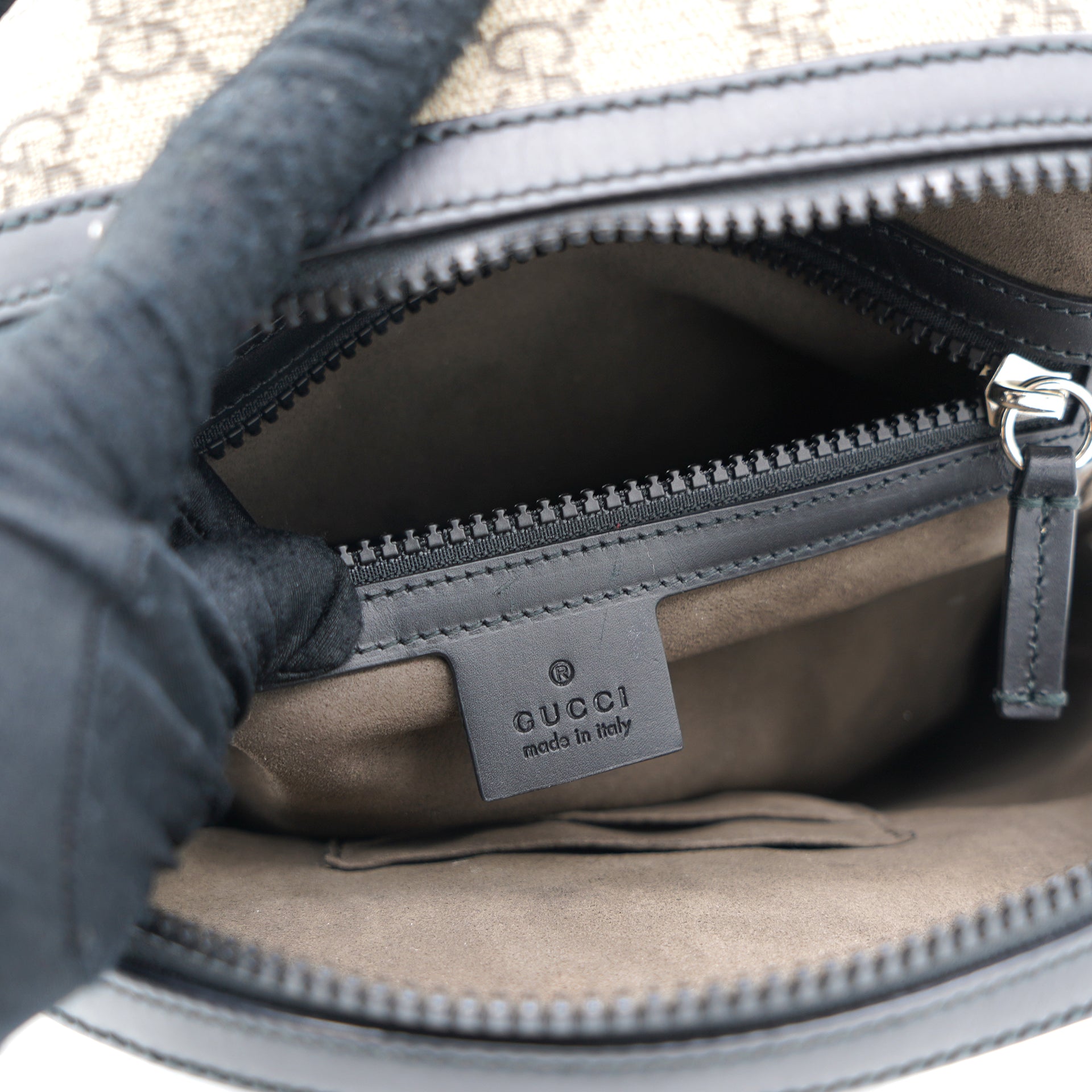 Gucci 406370 Eden GG Supreme Canvas Black Leather Backpack DOIXZDE