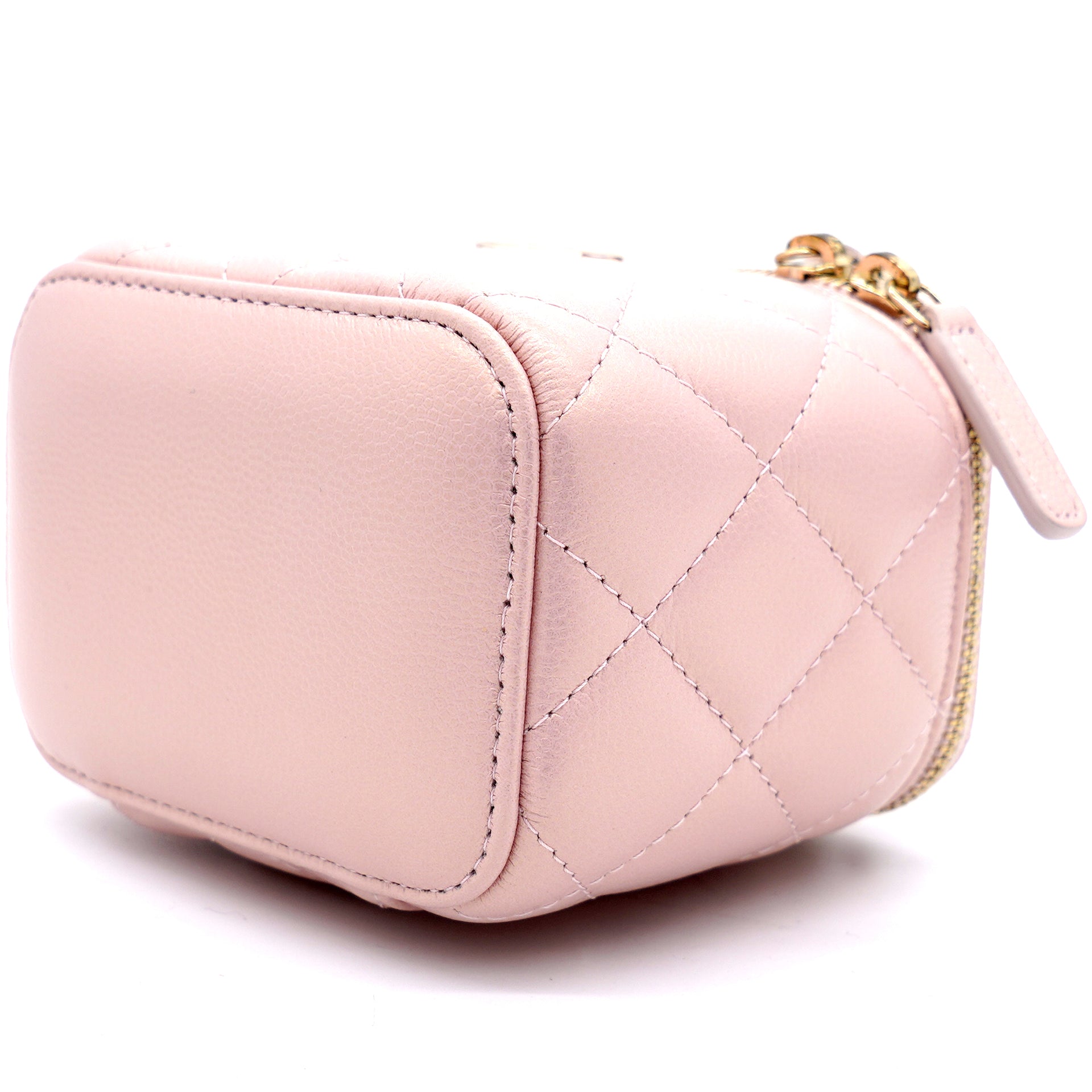 Chanel Mini Caviar GHW Vanity Case with Pearl Details Light Pink –  STYLISHTOP