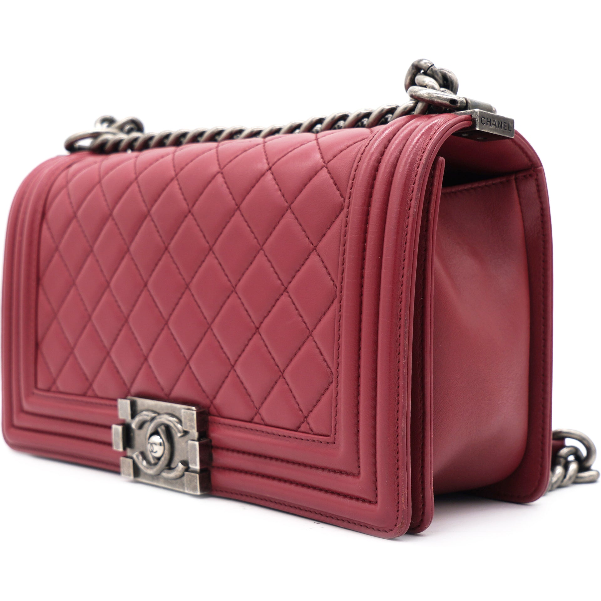 Chanel Quilted Medium Boy Bag Lambskin Red – STYLISHTOP