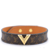 Essential V bracelet Monogram