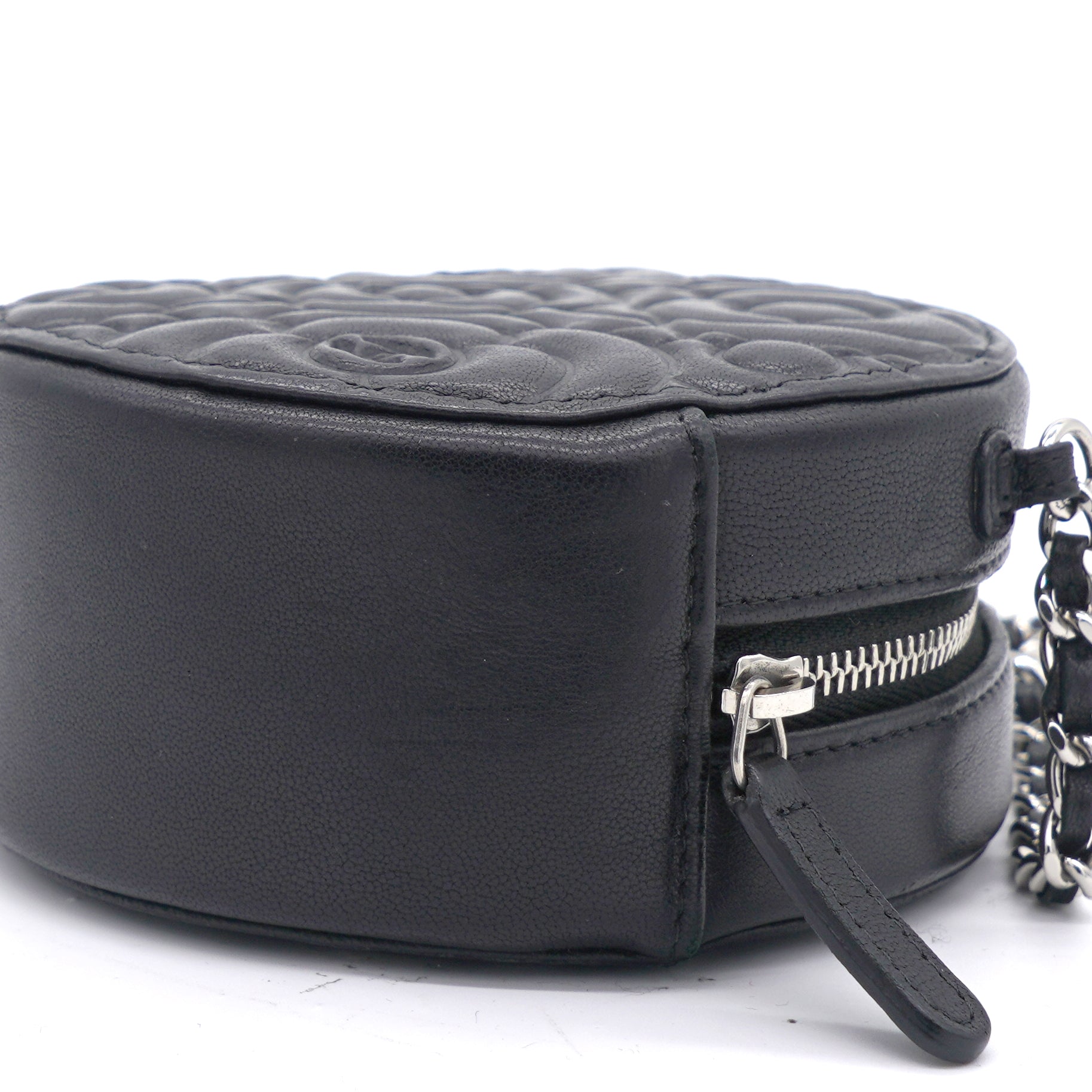Lambskin Camellia Quilted Round Clutch With Chain Black