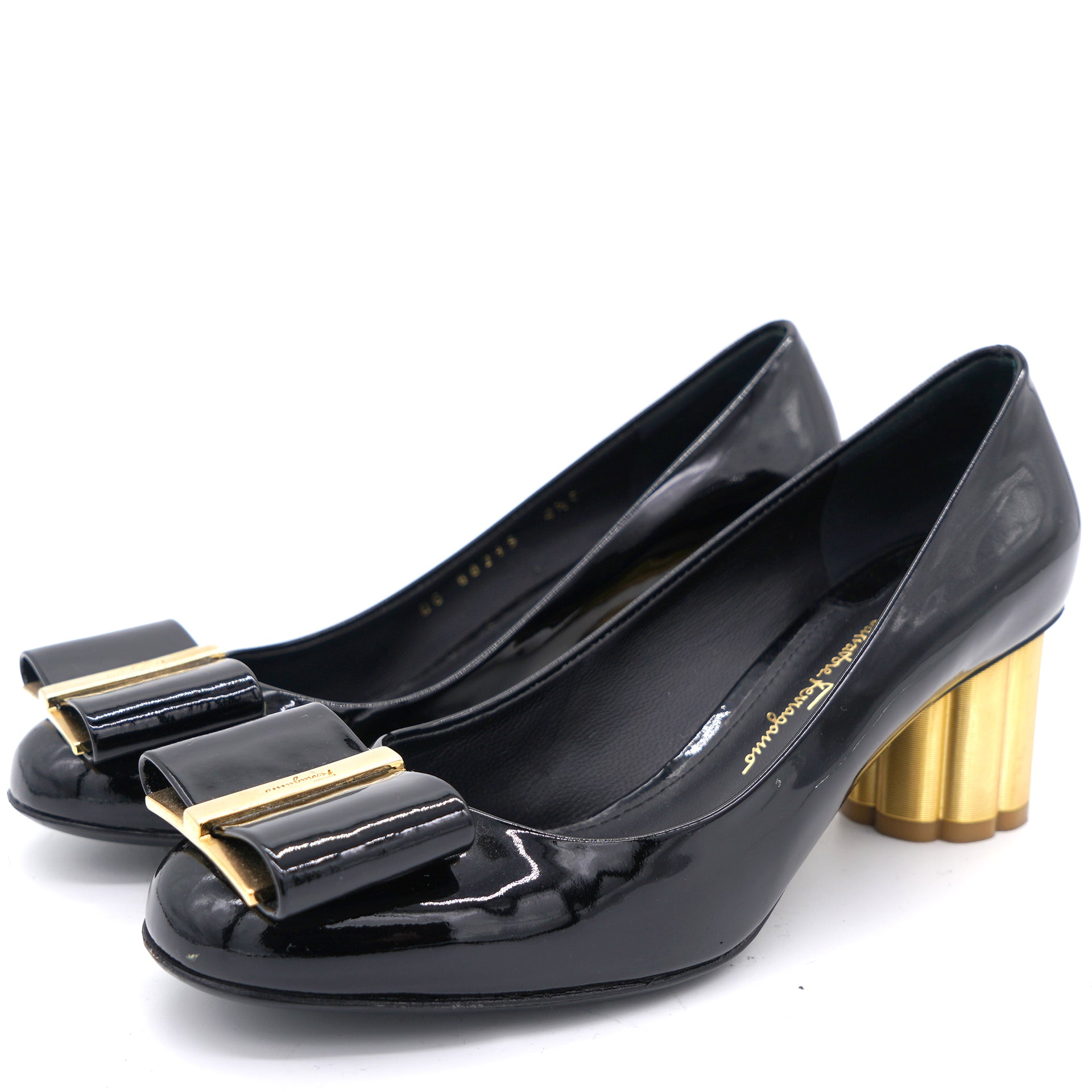 Ferragamo Black Sculpted Block Heel Pumps 4.5 – STYLISHTOP