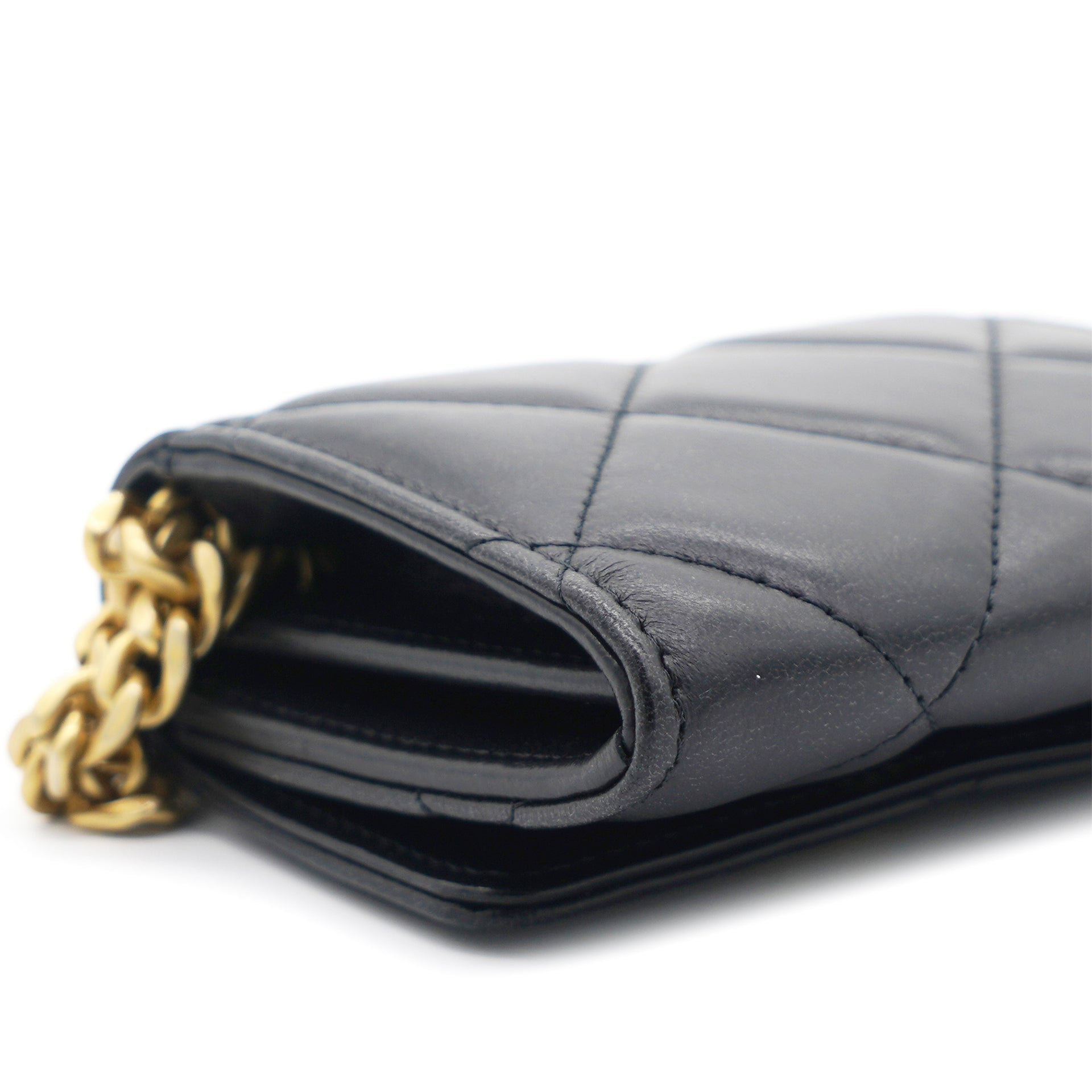 Chanel Black Quilted Lambskin Leather cc Enamel Card Holder with