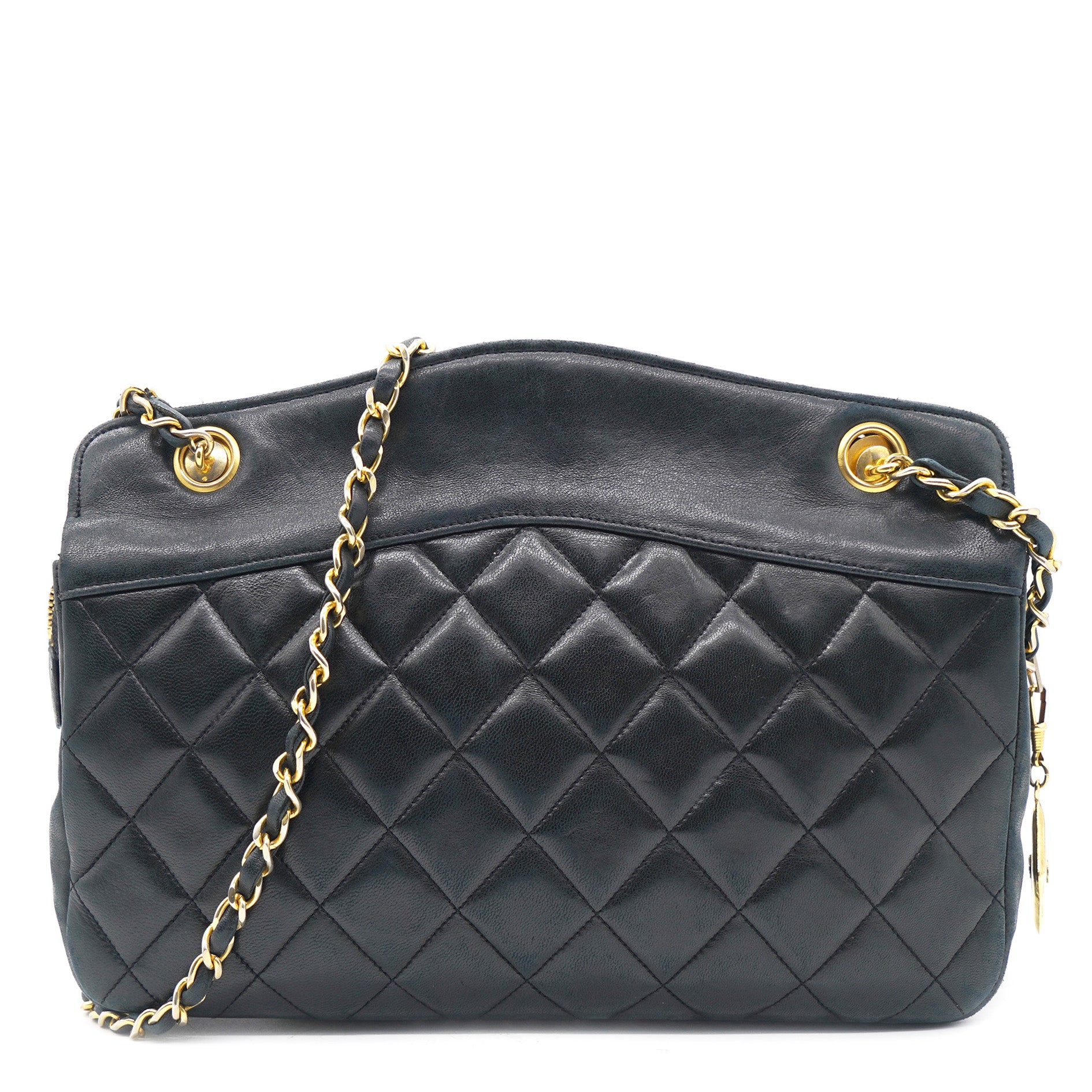 Chanel Vintage Small Quilted Black Flap Bag ○ Labellov ○ Buy and Sell  Authentic Luxury