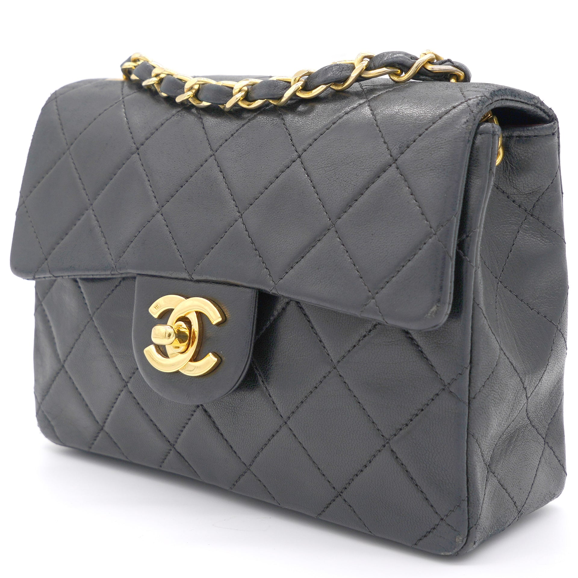 Chanel Gabrielle Hobo Quilted Aged Calfskin Small Black 2106842
