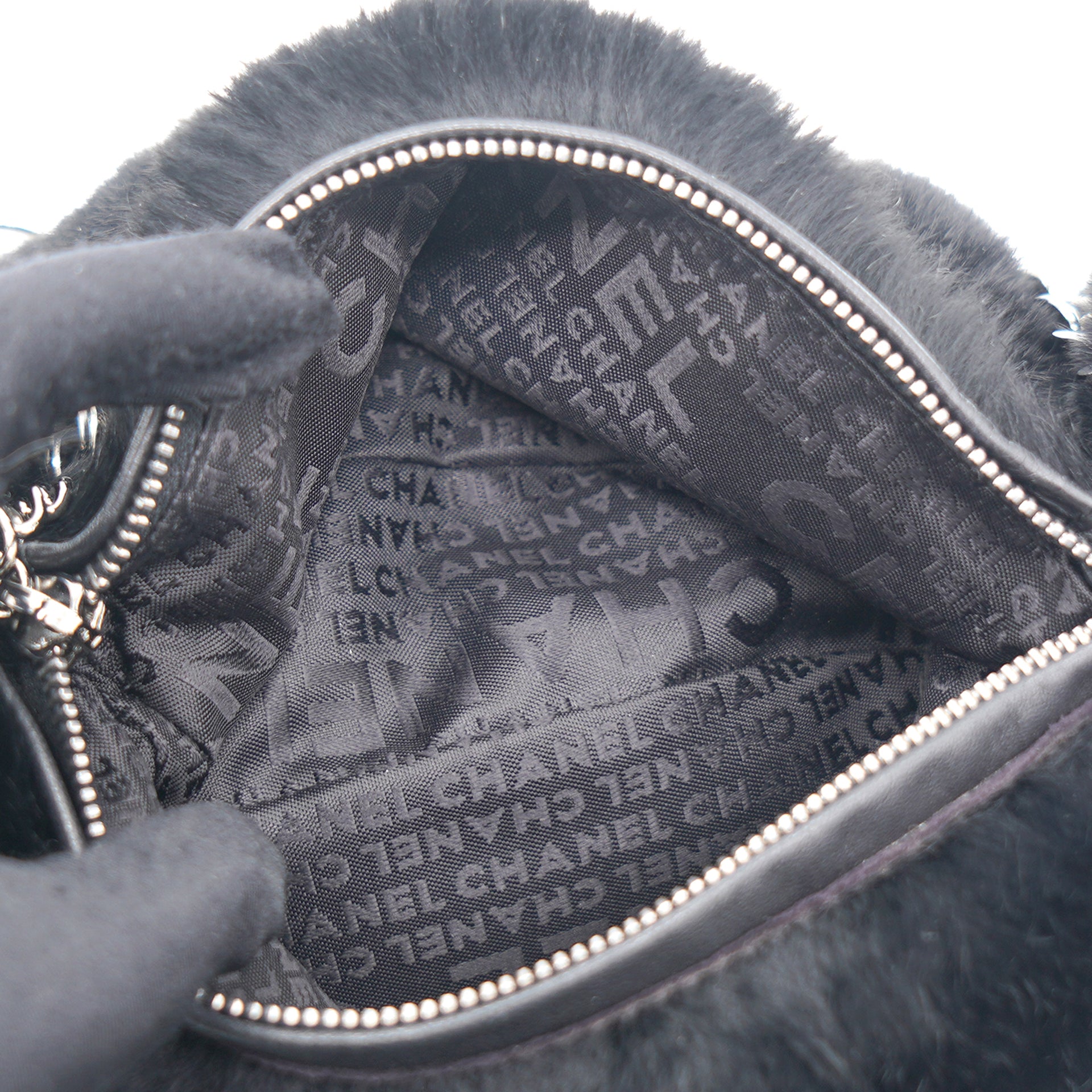Black Chanel CC Rabbit Fur Shoulder Bag – Designer Revival
