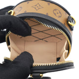 Petite Boite Chapeau Necklace Bag