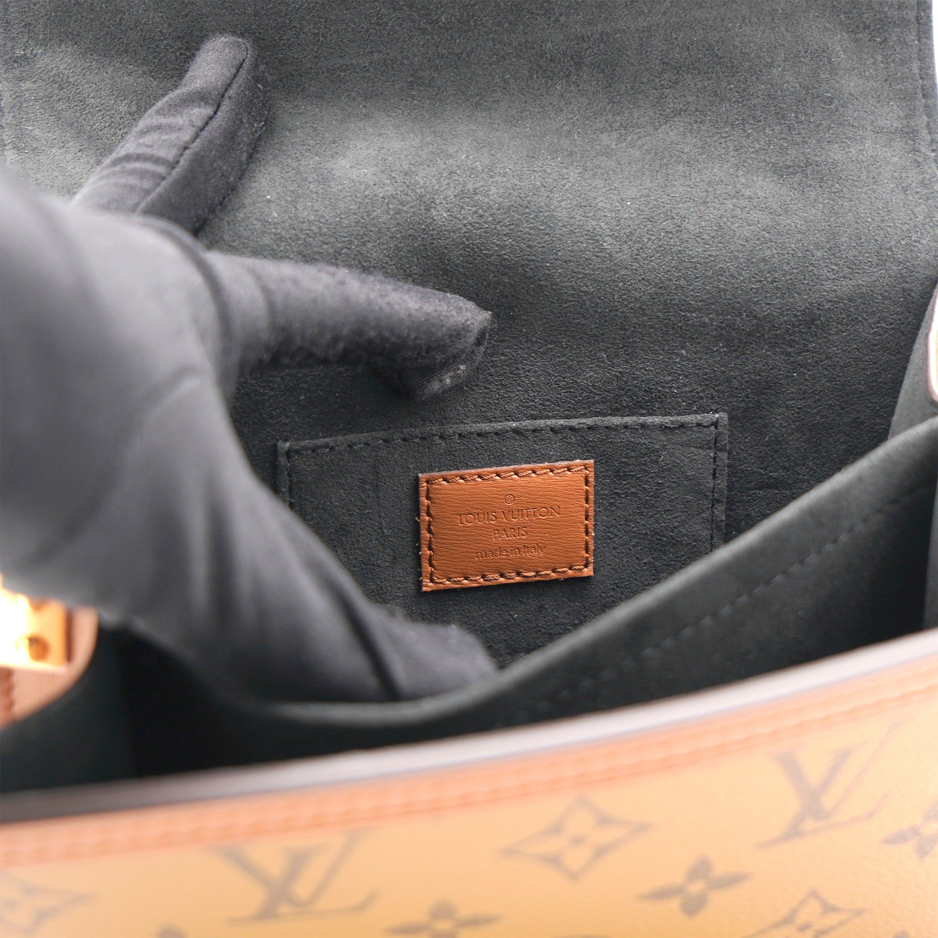 Louis Vuitton Monogram Reverse Dauphine Mini Bag – The Closet