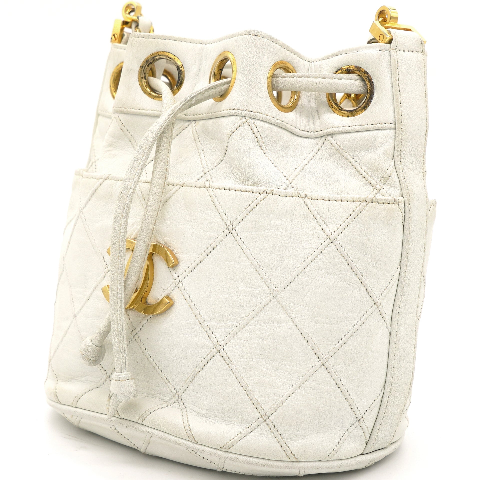 Chanel Bucket Drawstring Vintage Quilted Mini White Lambskin Bag –  STYLISHTOP