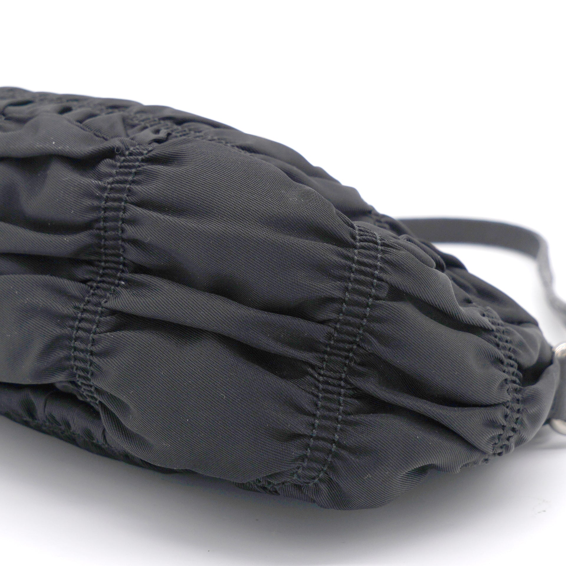 Tessuto Nylon Gaufre Shoulder Bag Noir