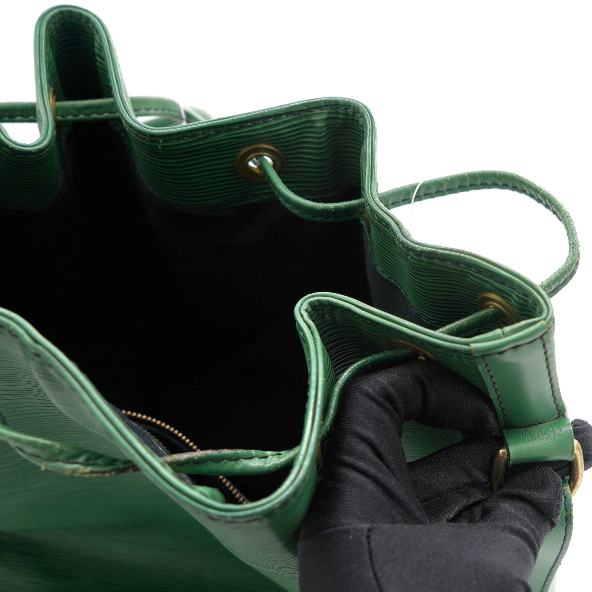 Louis-Vuitton-Epi-Saint-Cloud-Shoulder-Bag-Borneo-Green-M52194