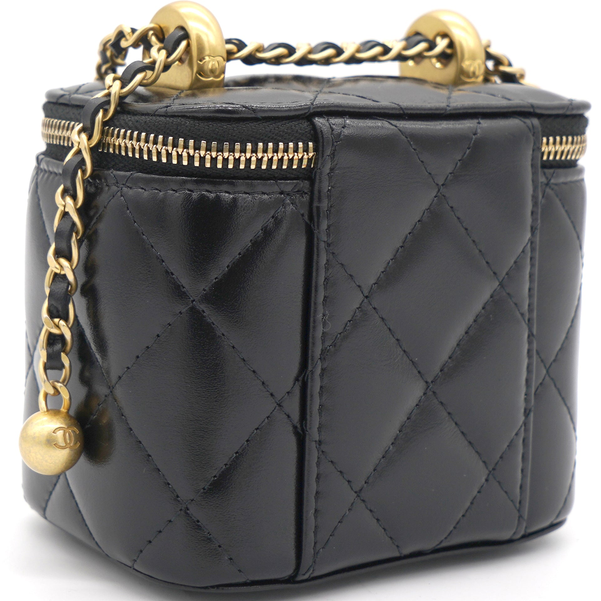 Calfskin Quilted Mini Perfect Fit Vanity Case With Chain Black