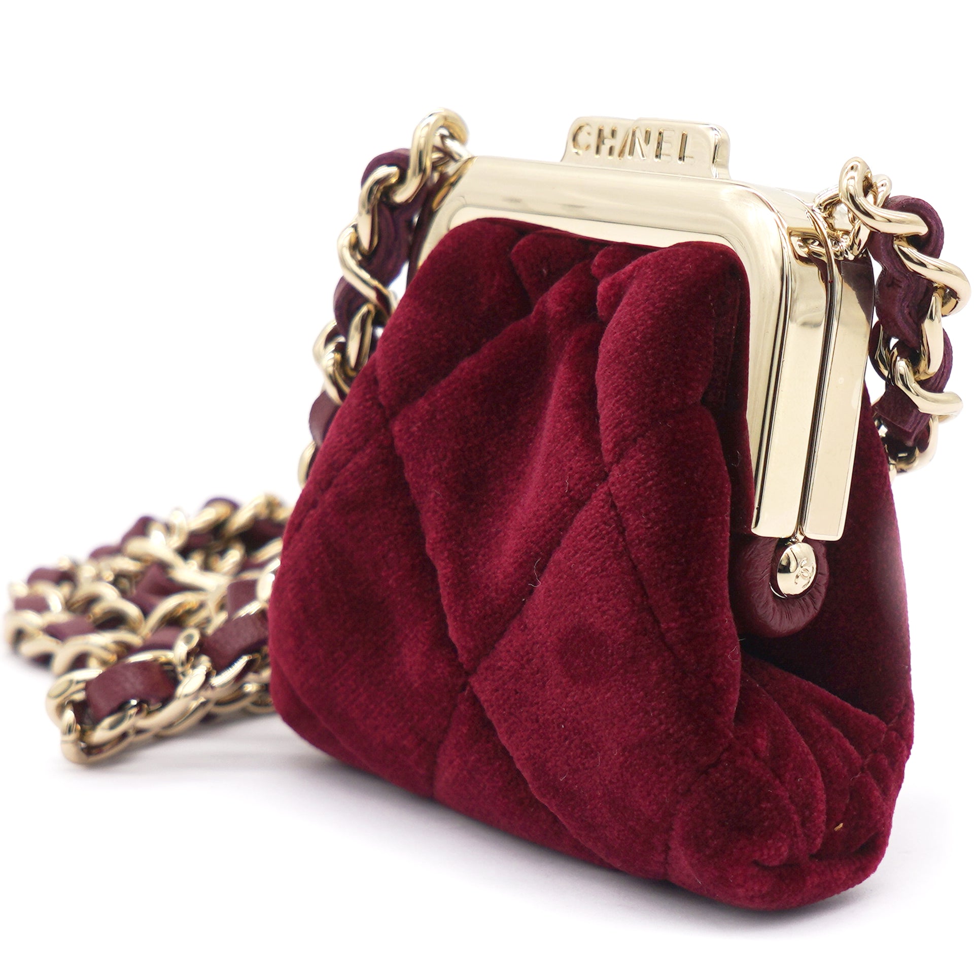 Chanel Red Velvet Clutch with Chain – STYLISHTOP