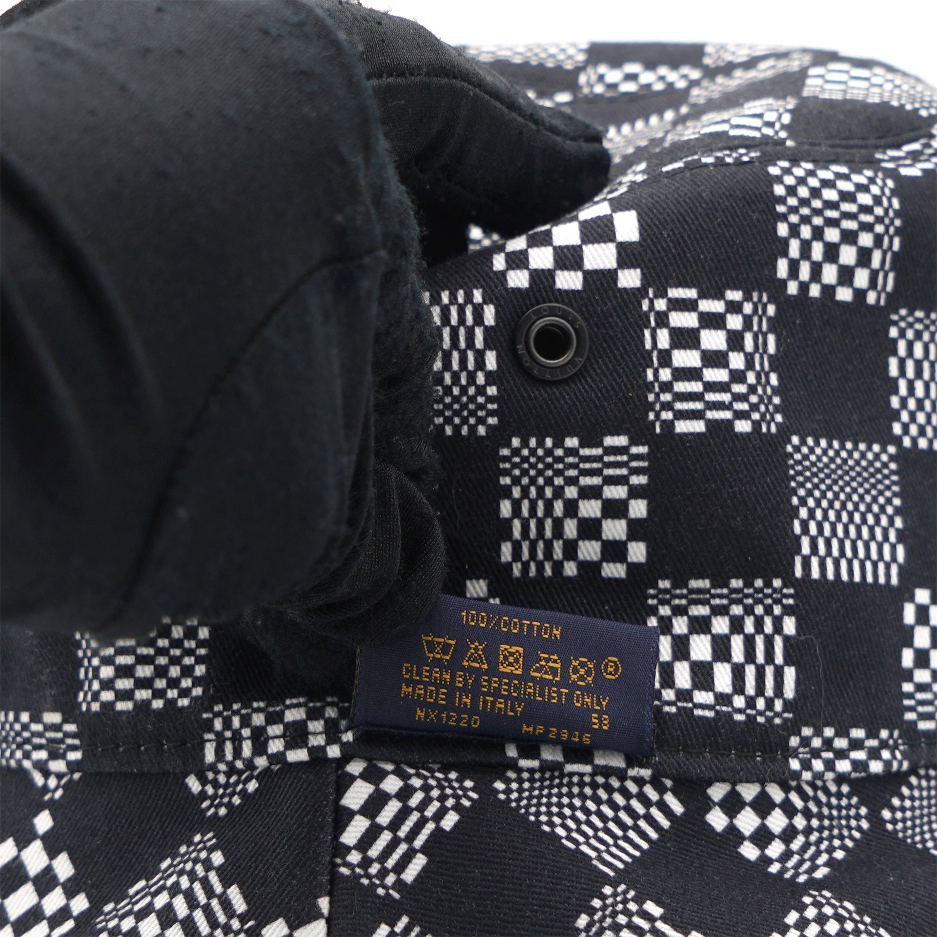 Louis Vuitton Size 60 Black x White Distorted Damier Bucket Hat Fisherman  1115lv at 1stDibs