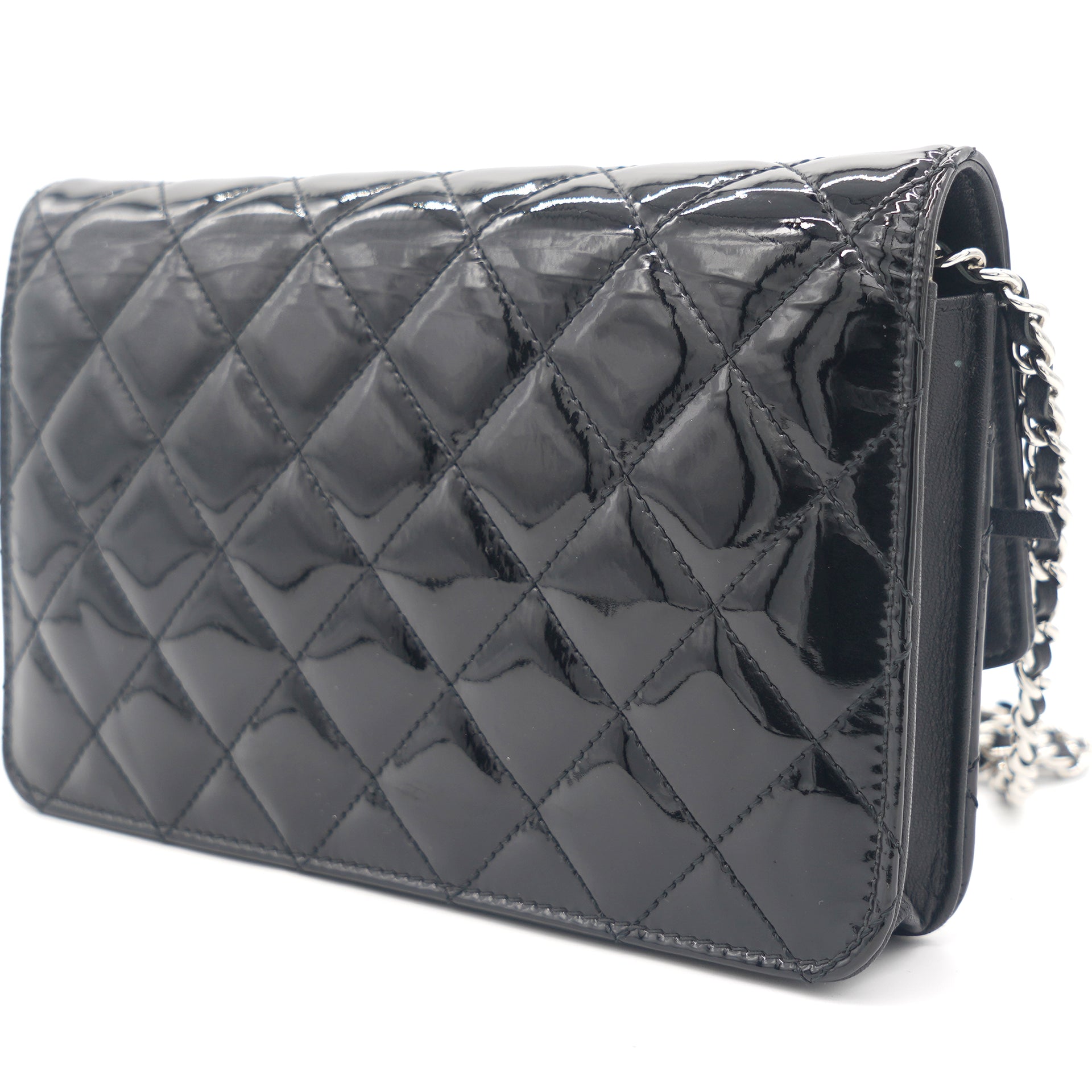 Patent Quilted Wallet On Chain Black