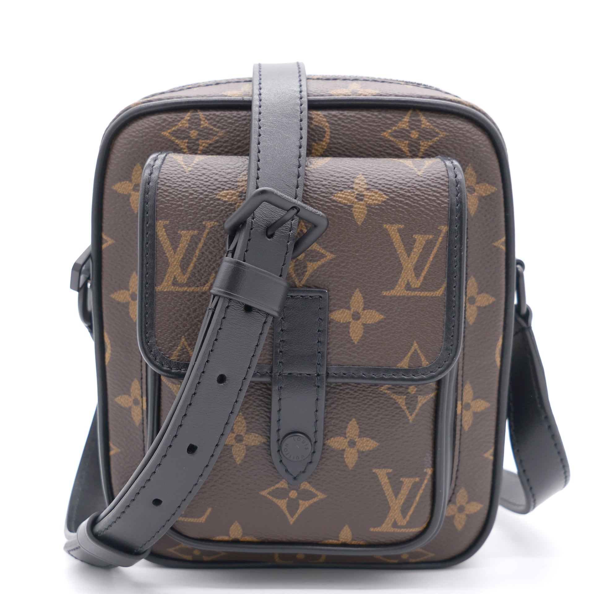 Louis Vuitton Christopher Wearable Wallet – STYLISHTOP