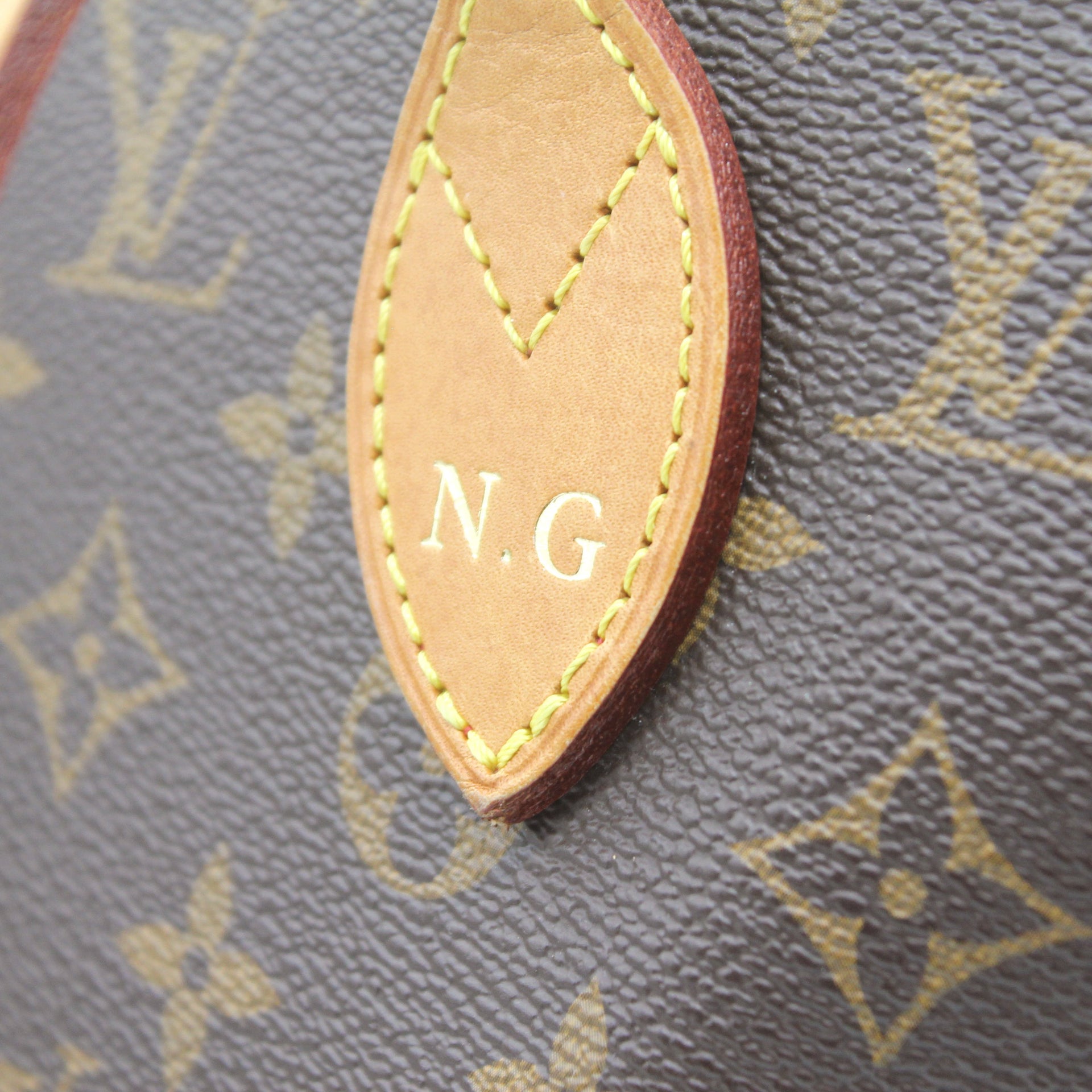 Louis Vuitton Neverfull MM Monogram authentic Used