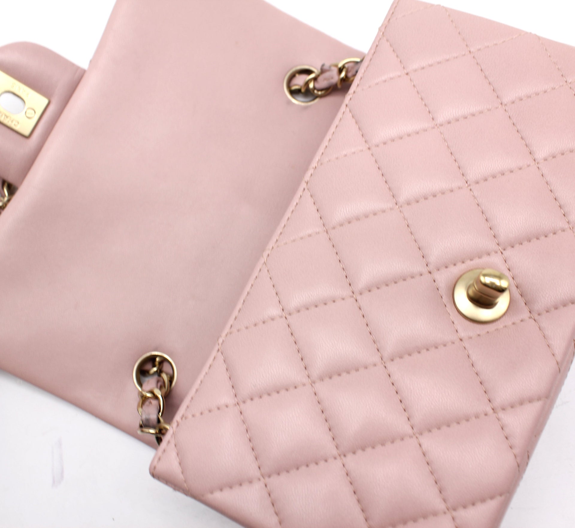 Chanel Classic Flap Mini Lambskin Pink