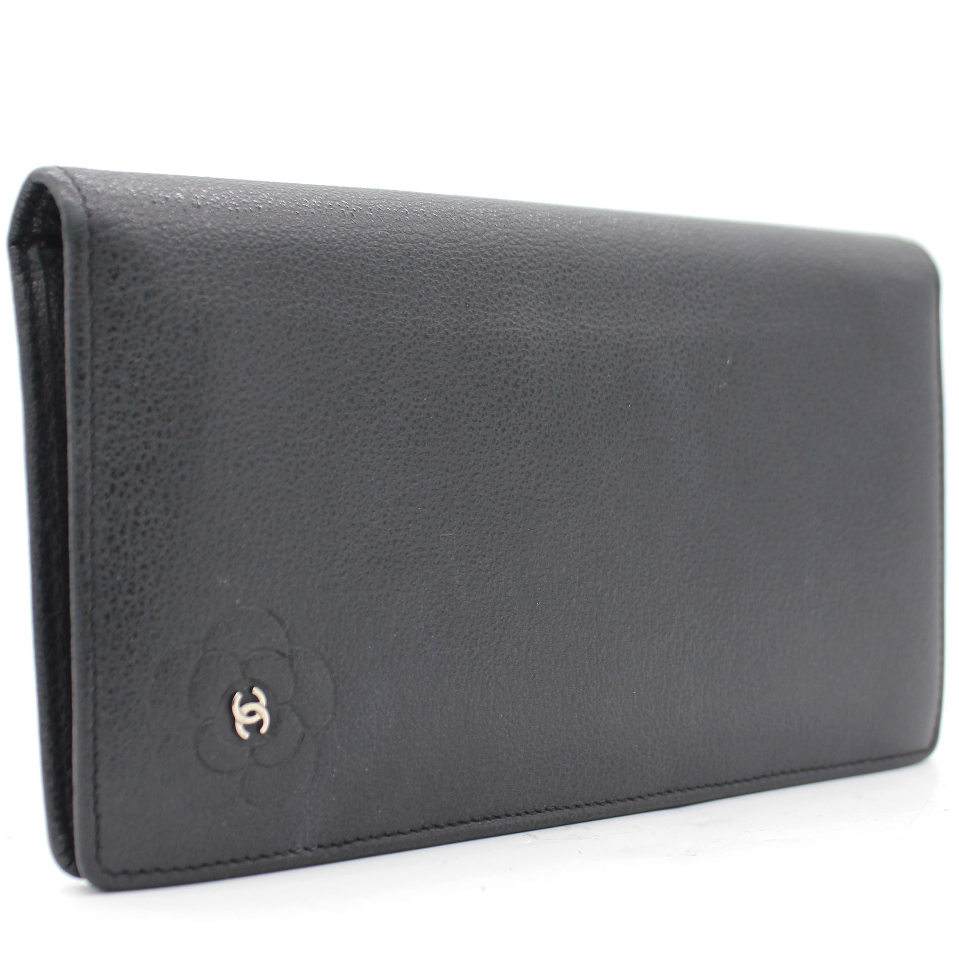 Black Smooth Calfskin Leather Camelia Logo Yen Long Wallet