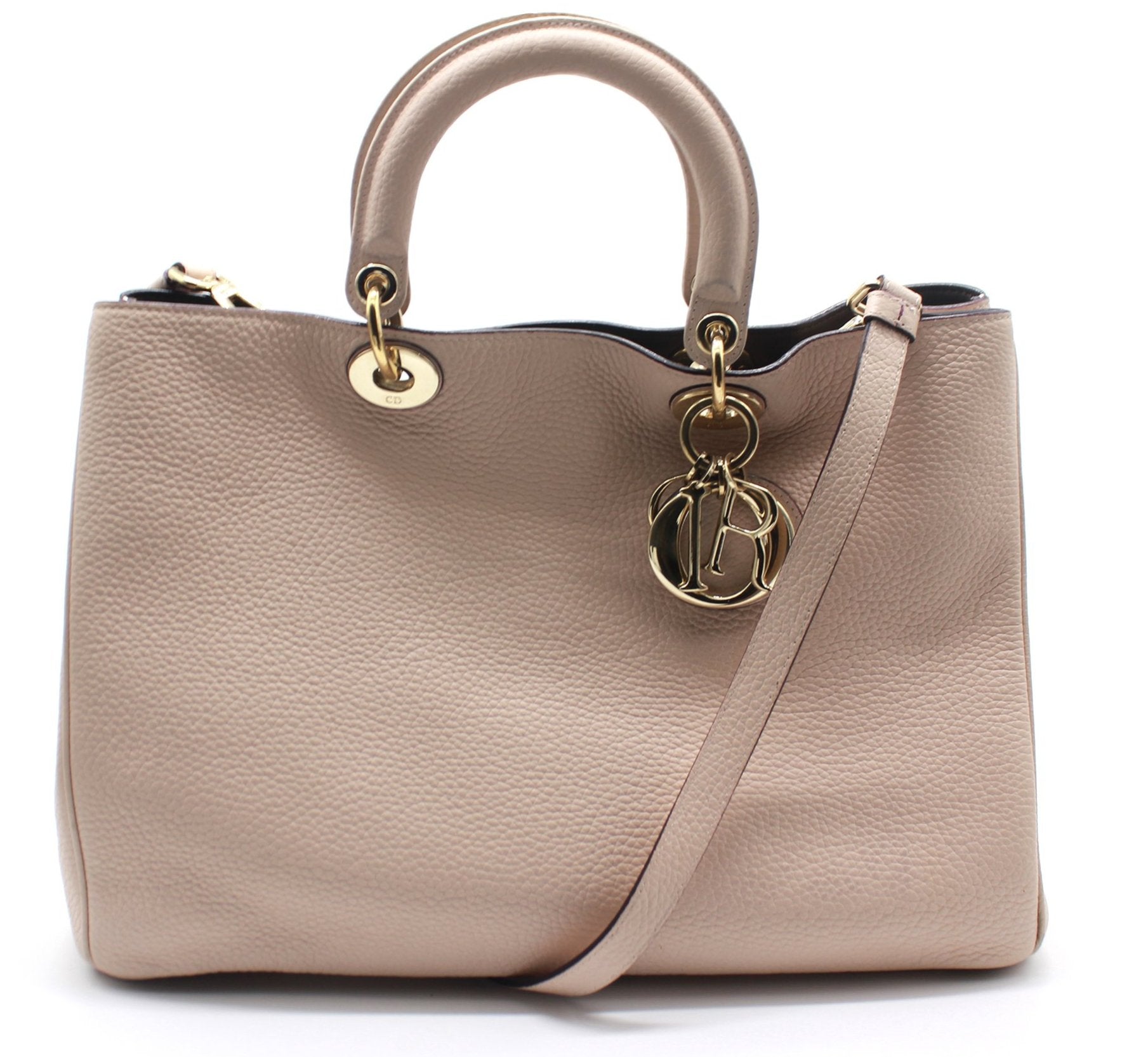 Dior  Jessica Alba and a Diorissimo bag  Facebook