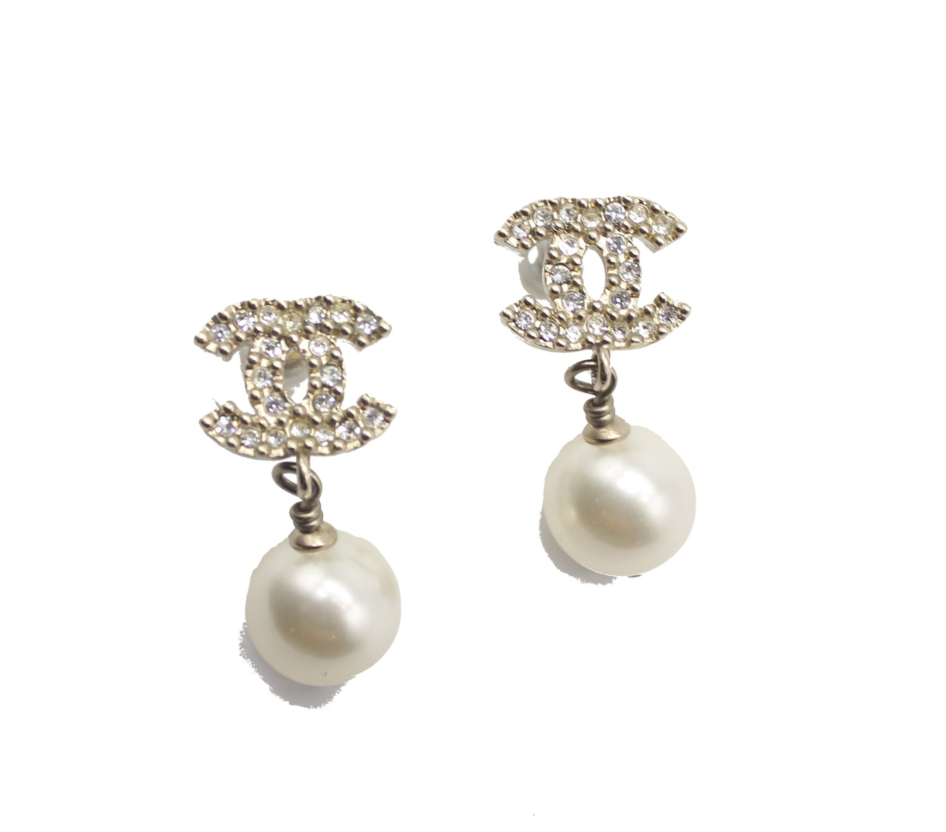 Chanel Triple Pearl Drop Earrings Rare Faux Pearl CC Chanel 