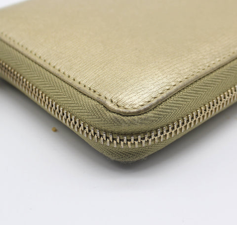 Gucci Gold Betty Leather Zip Around Winterlocking Wallet