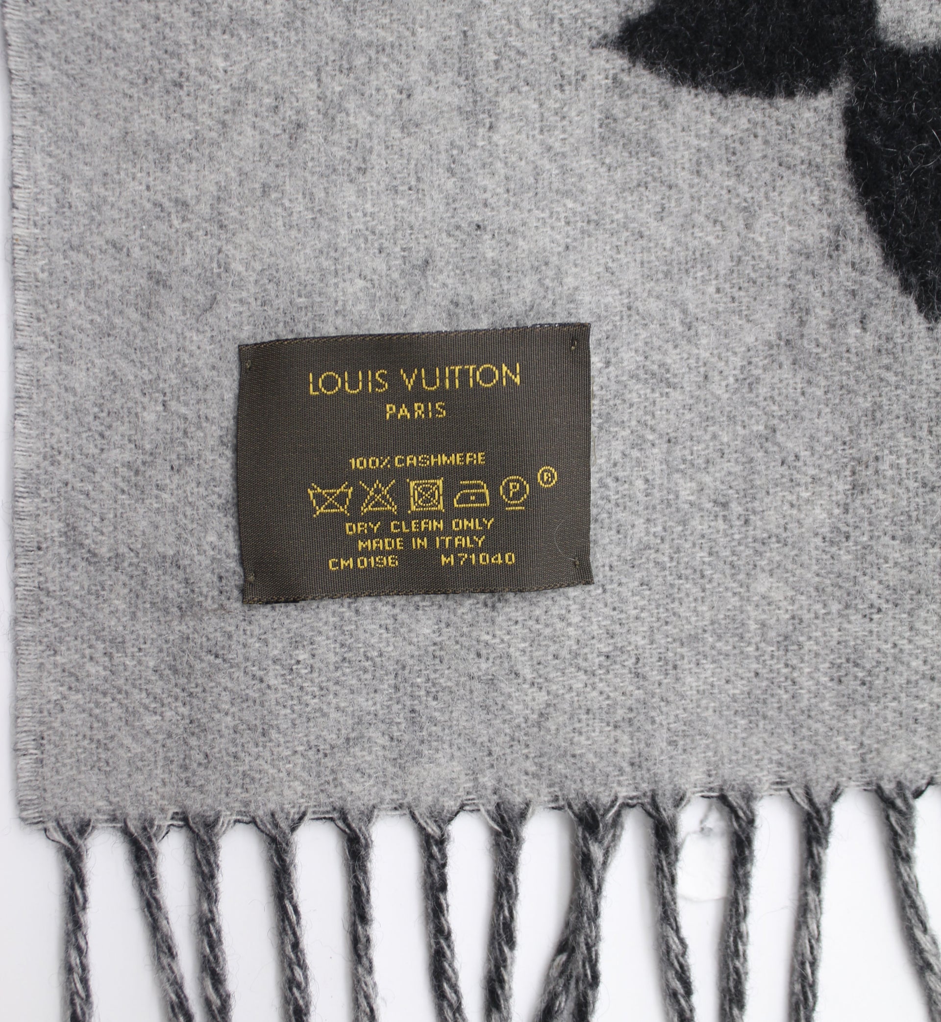 Louis Vuitton, Accessories, Louis Vuitton Reykjavik Scarf