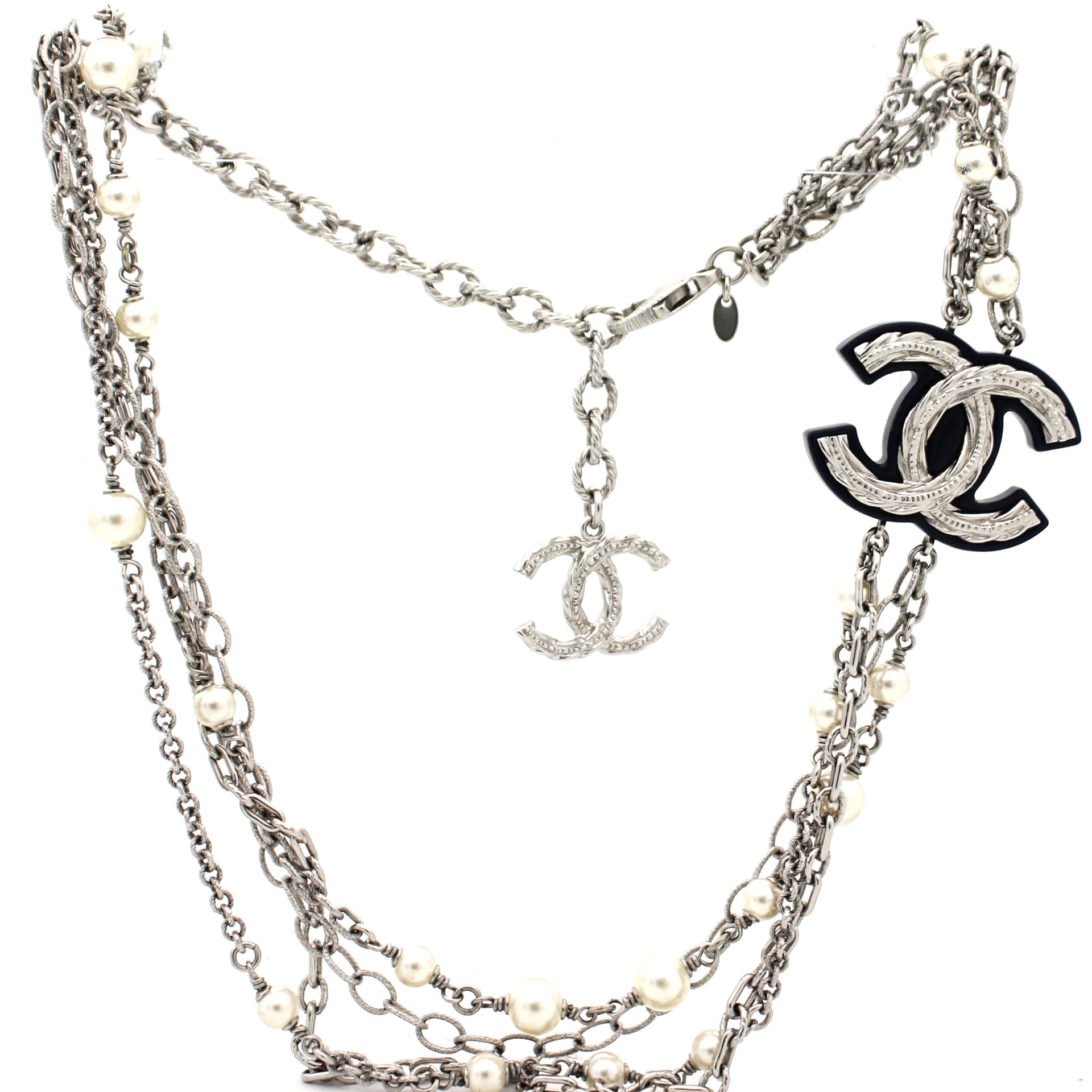 Chanel silver CC necklace AWL1005 – LuxuryPromise