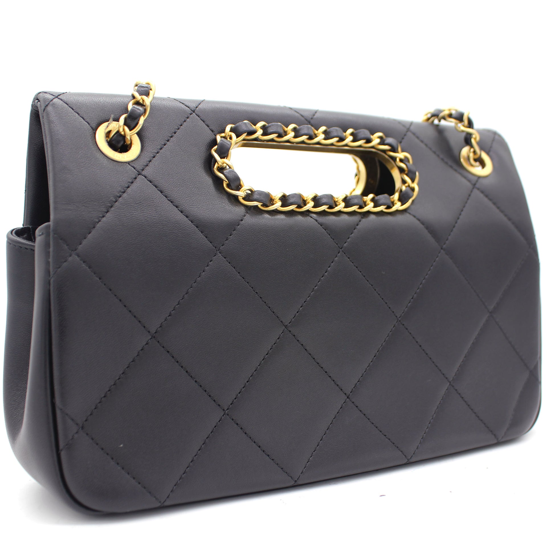 Chanel Black Quilted Smooth Calfskin Leather Jumbo Chain Detail