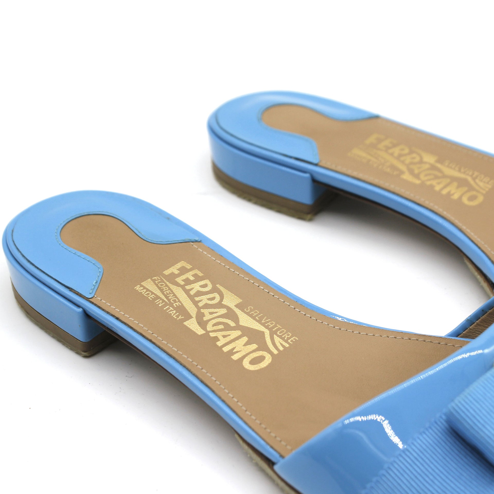 Vara Bow Sandal in Turquoise Patent