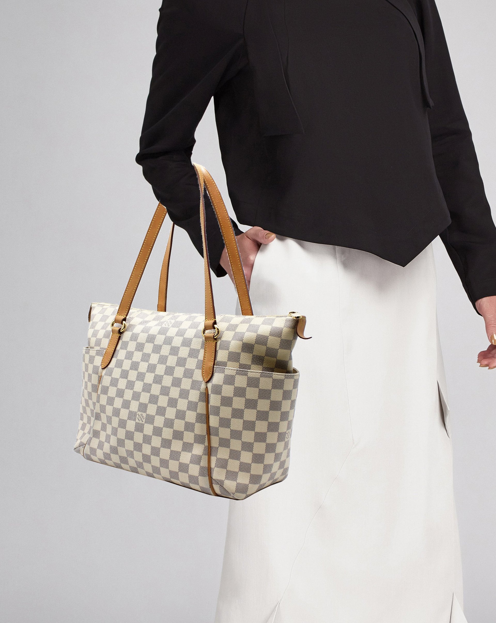 Louis Vuitton, Bags, Authentic Louis Vuitton Totally Mm Bag Damier Azur